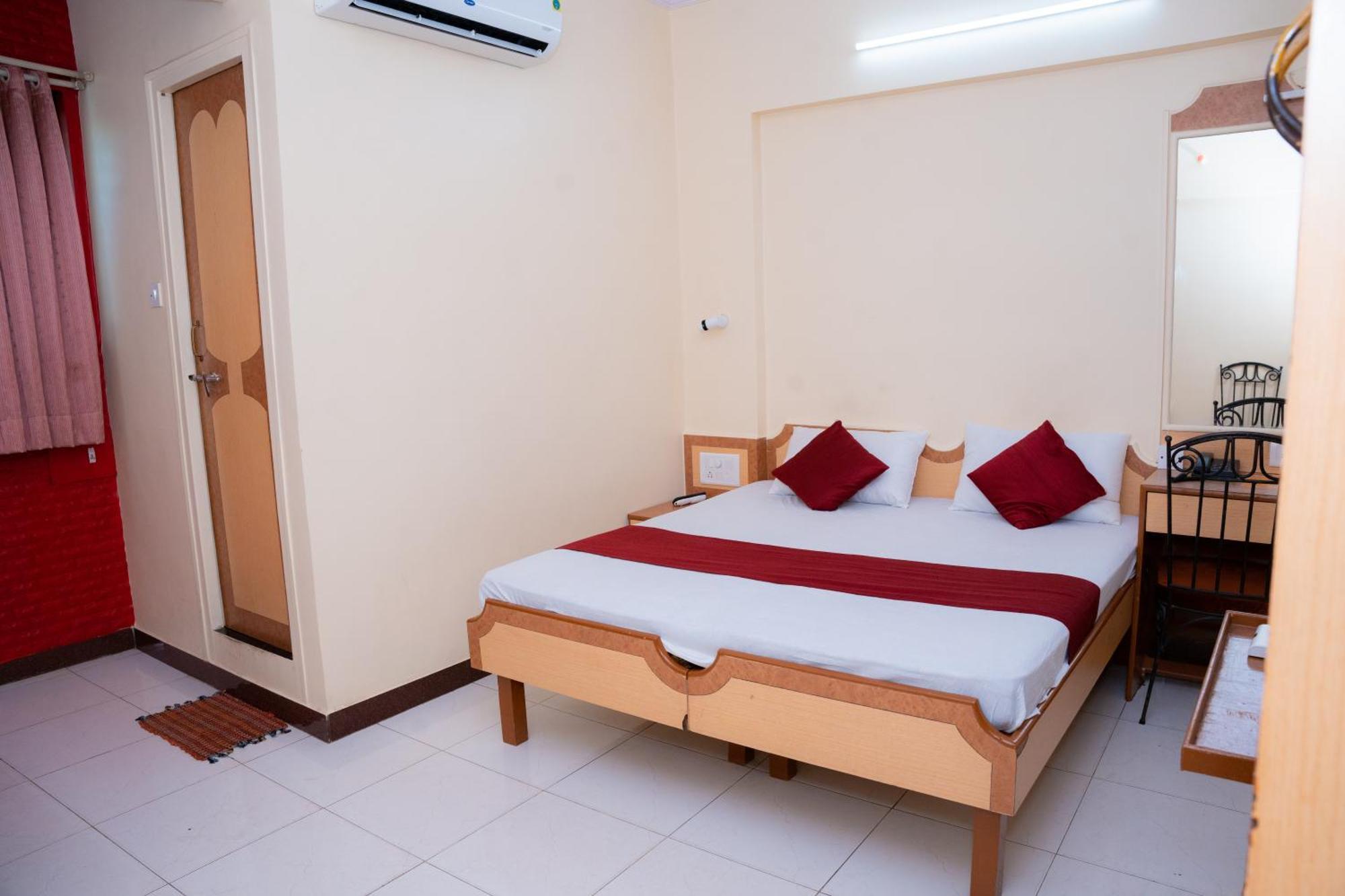 Saigal Guest House Mumbai Exterior foto